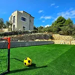 Bepina, Surrounded By Sea, Olive, Vineyard Villa *